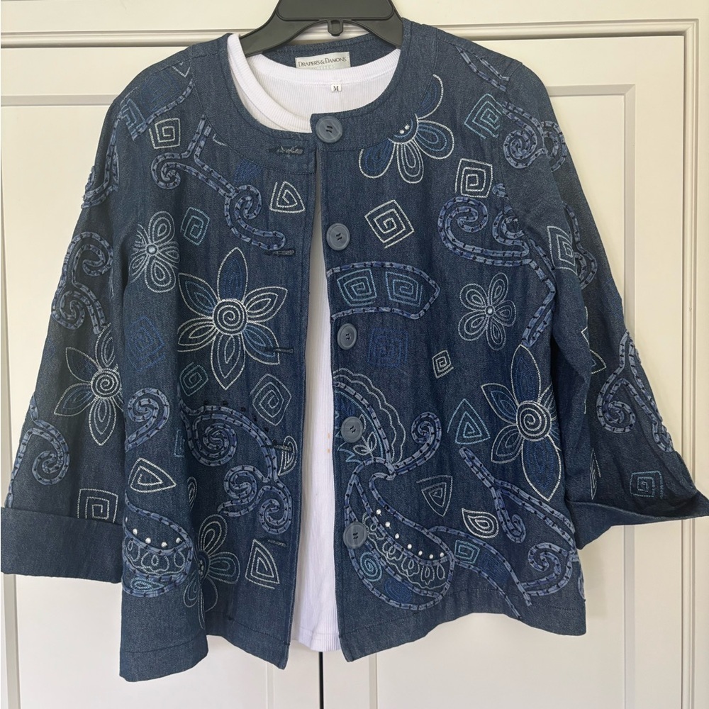 Vintage Blue Embroidered denim Jacket 100%cotton petite medium: Cottage core